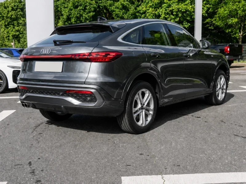 Audi Q5, снимка 2 - Автомобили и джипове - 55466895