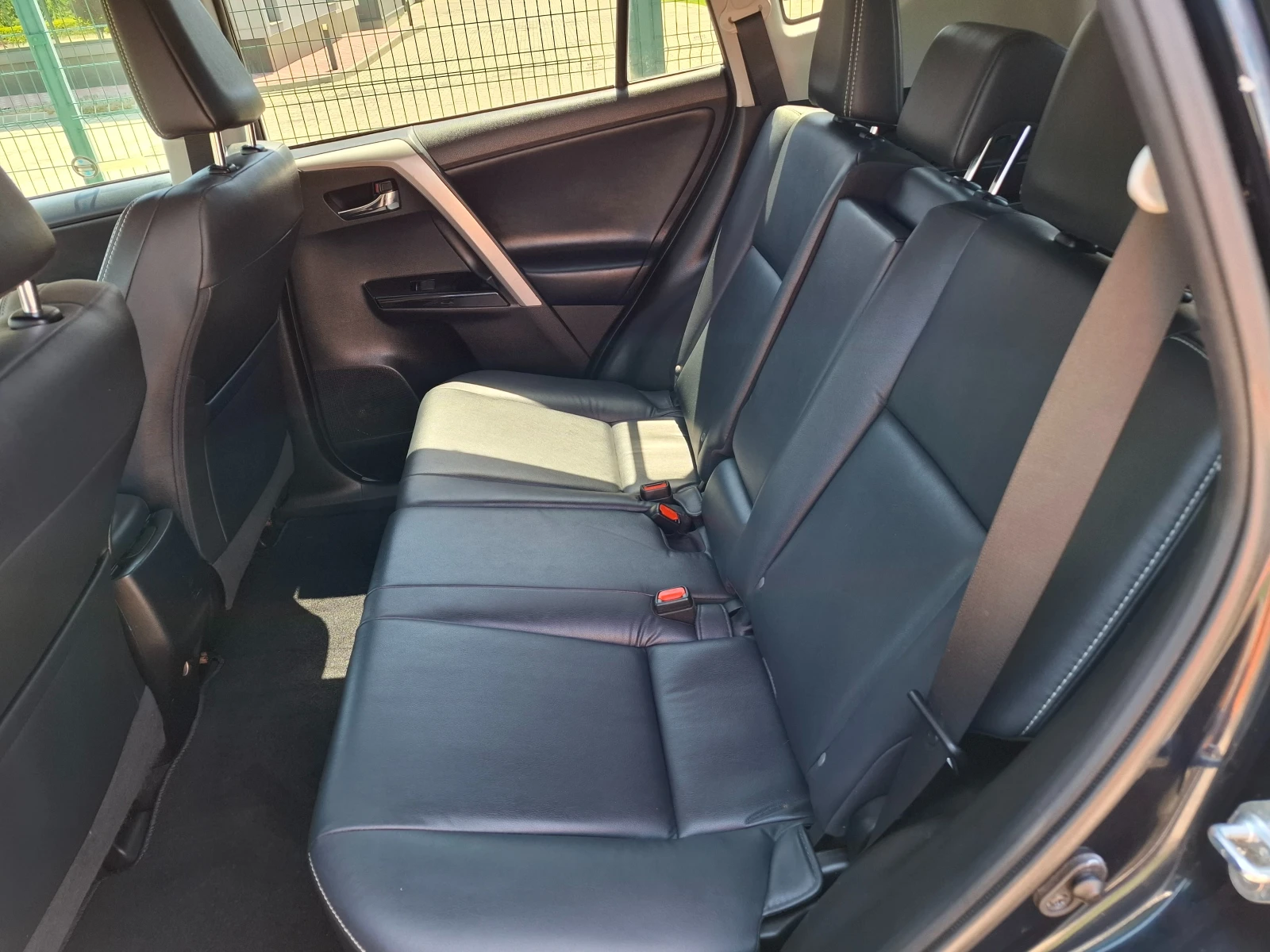 Toyota Rav4 2, 5i  44   | Mobile.bg   12