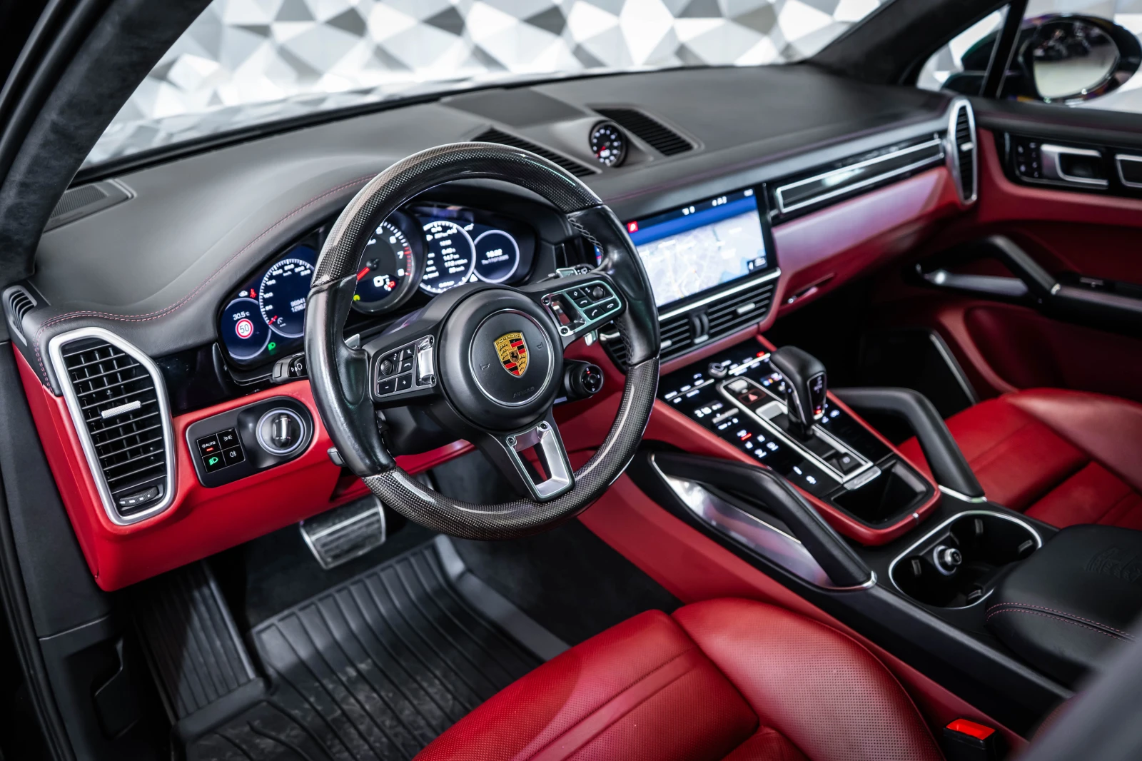 Porsche Cayenne Turbo* Ceramic* Sport Chrono* Pano*  - изображение 8