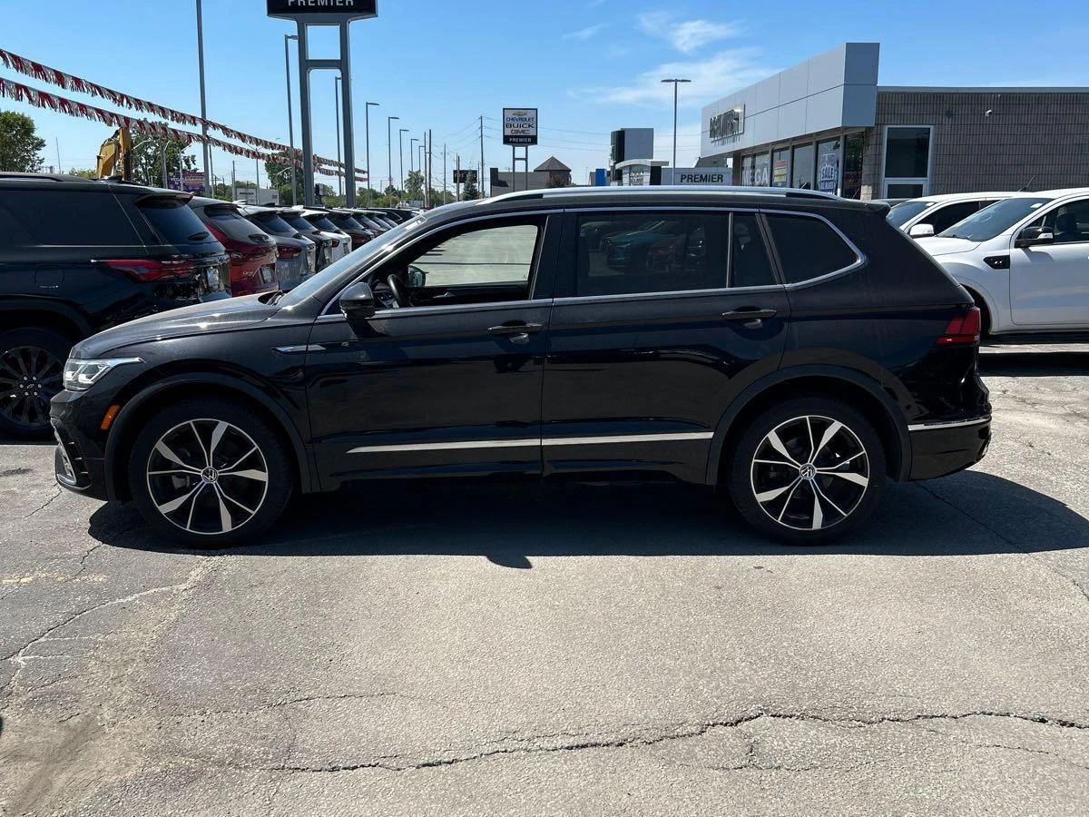 VW Tiguan Highline R-Line* Авто финансиране* Карфакс - изображение 2