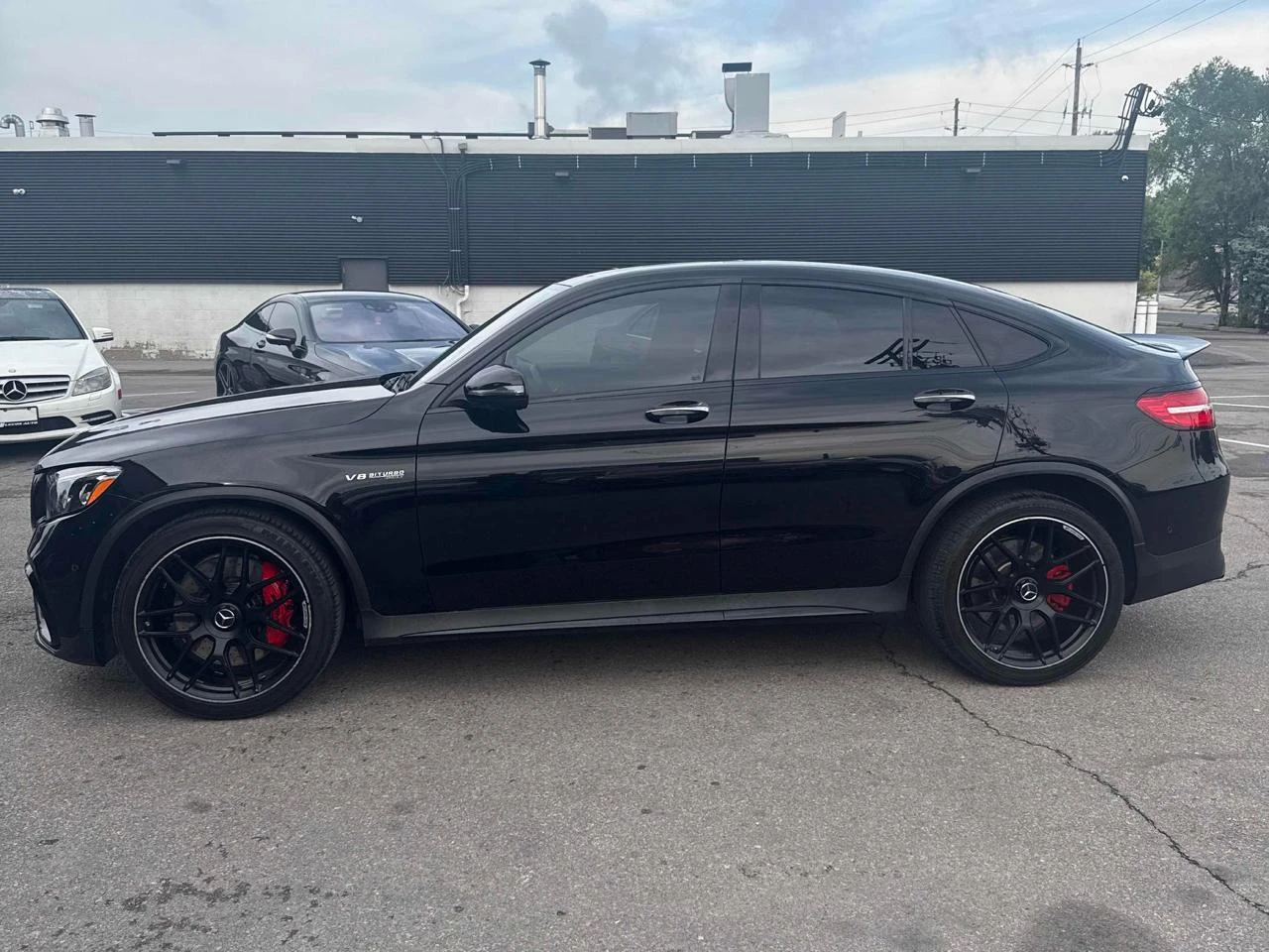 Mercedes-Benz GLC 63 AMG 4MATIC* Авто финансиране* Карфакс - изображение 2