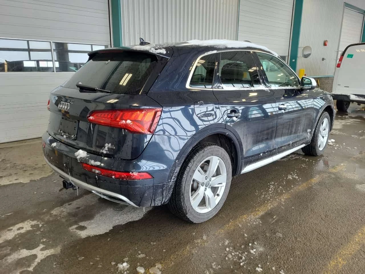 Audi Q5 * PRESTIGE * ПАНО * ПОДГРЕВИ * 360 * CARFAX , снимка 3 - Автомобили и джипове - 54129237