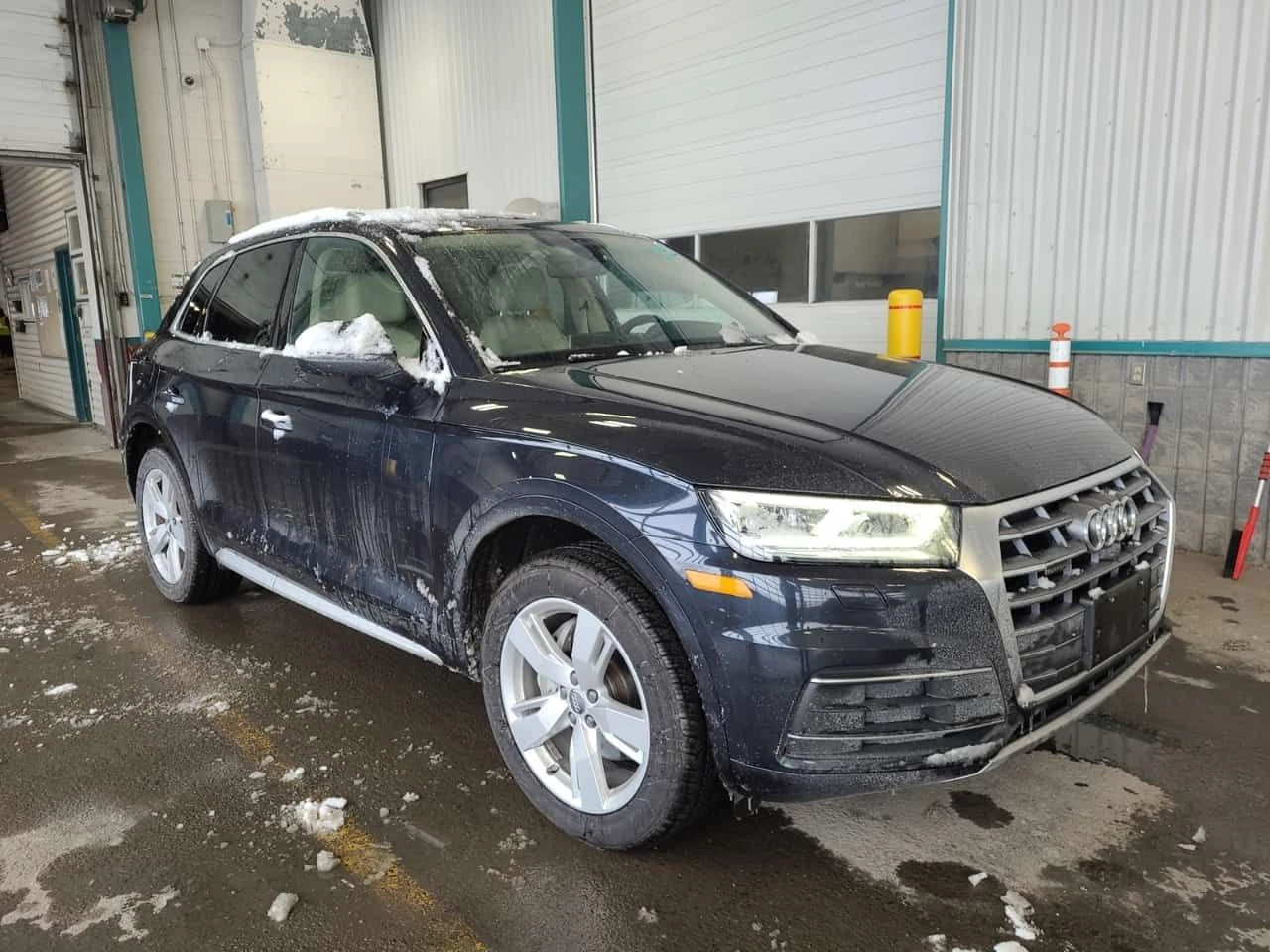 Audi Q5 * PRESTIGE * ПАНО * ПОДГРЕВИ * 360 * CARFAX , снимка 2 - Автомобили и джипове - 54129237