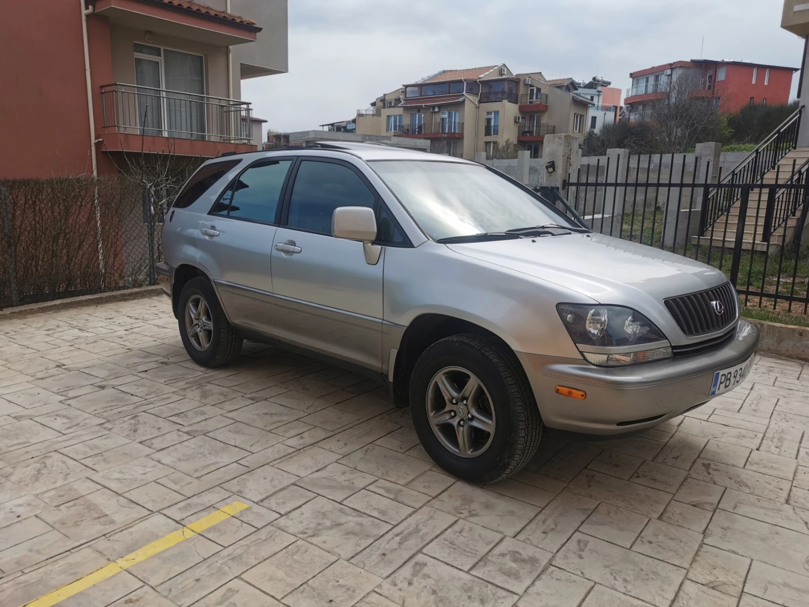 Lexus RX 300 3.0I V6 4x4, снимка 5 - Автомобили и джипове - 54184404