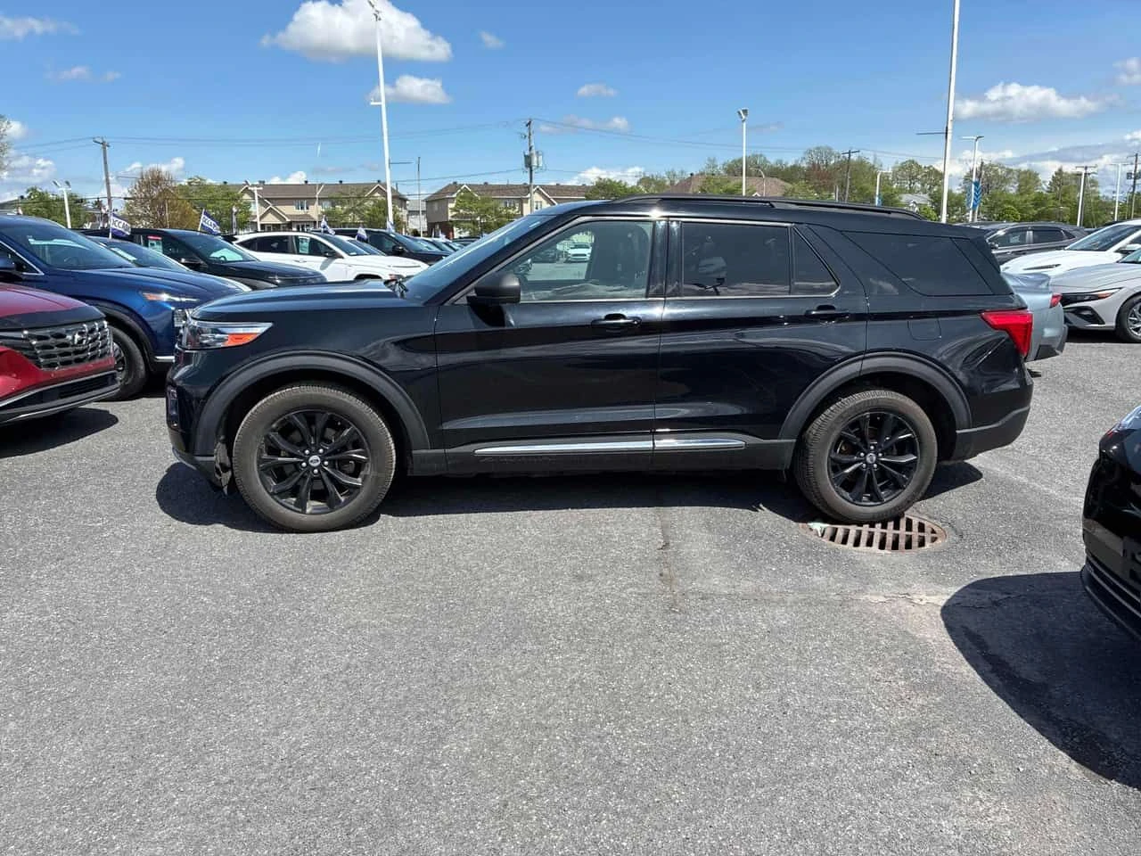 Ford Explorer XLT/ПАНОРАМА/ДИСТРОНИК/ПОДГРЕВИ/ВТОРИ ГУМИ, снимка 3 - Автомобили и джипове - 54630995