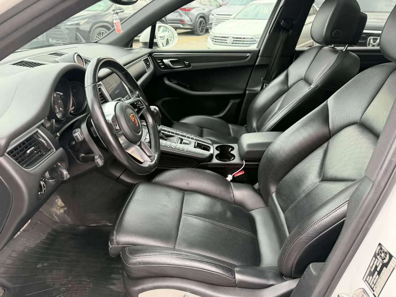 Porsche Macan * AWD * ПАНОРАМА * ПОДГРЕВ * ОБДУХВАНЕ * , снимка 7 - Автомобили и джипове - 54723779