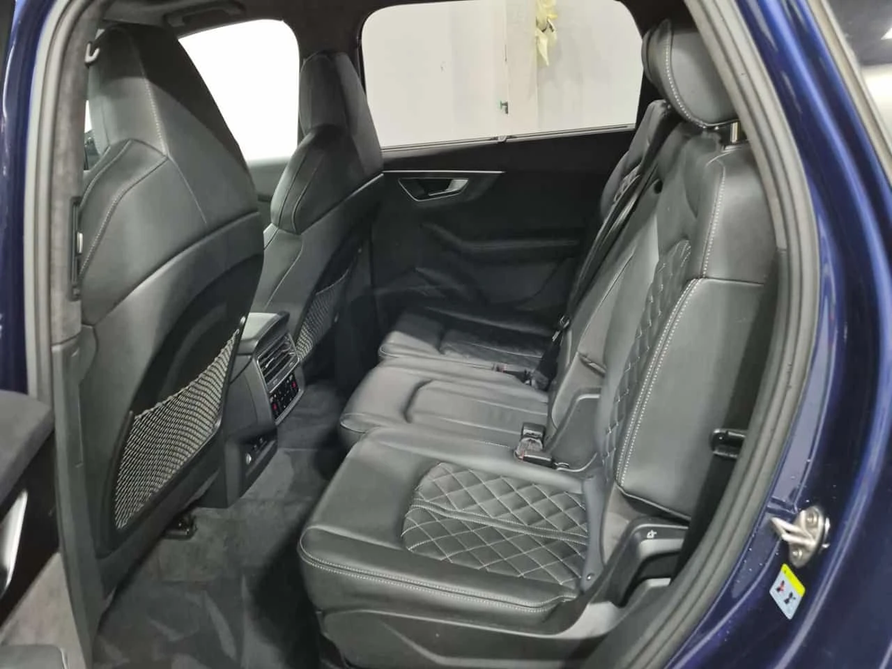 Audi SQ7 * PREMIUM PLUS * CARFAX * ЦЕНА ДО БГ, снимка 12 - Автомобили и джипове - 54738856