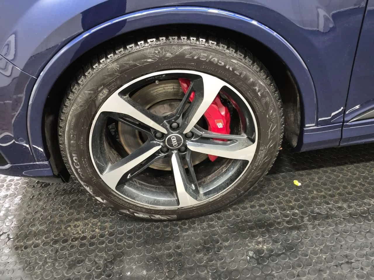 Audi SQ7 * PREMIUM PLUS * CARFAX * ЦЕНА ДО БГ, снимка 14 - Автомобили и джипове - 54738856