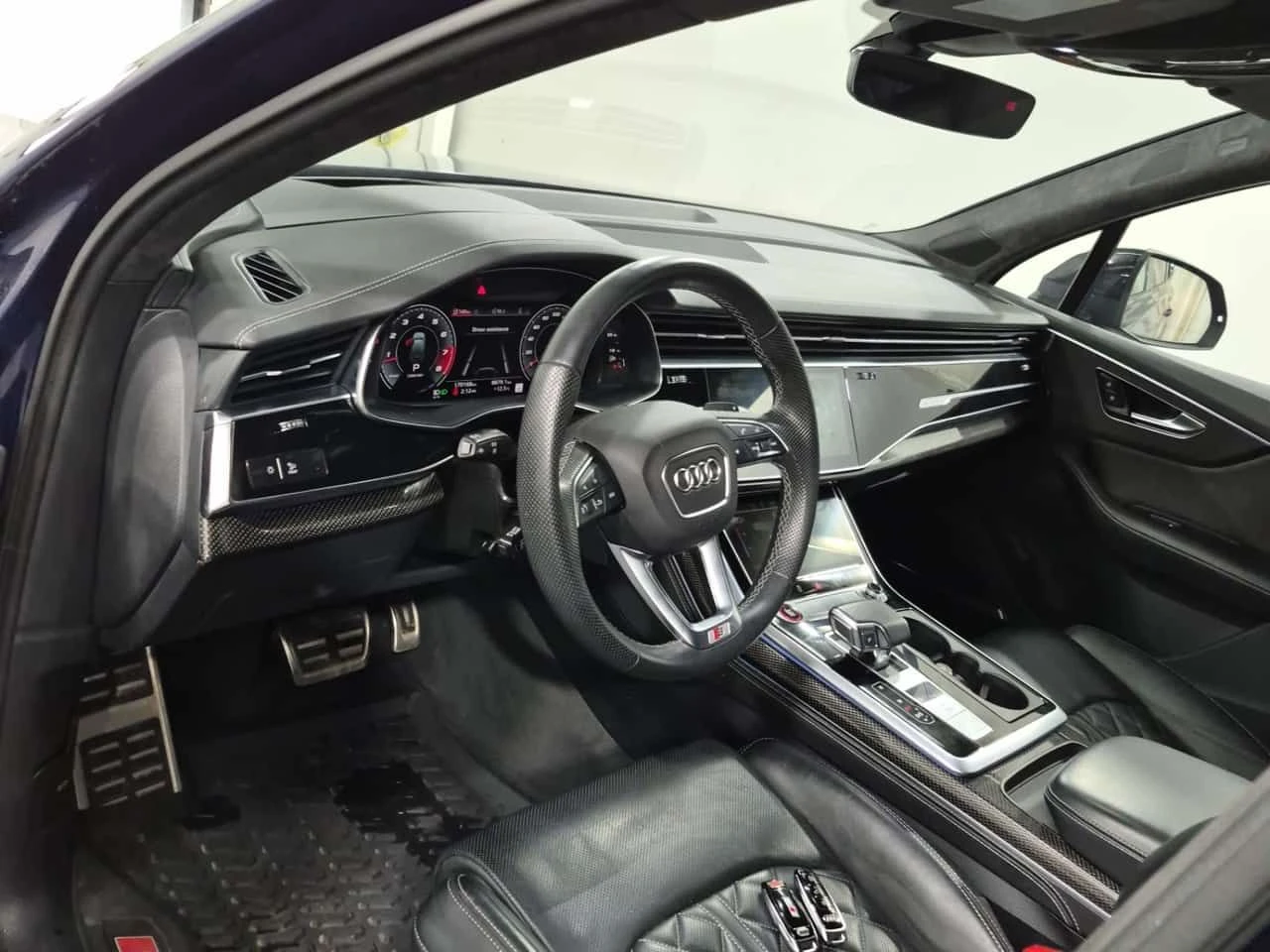 Audi SQ7 * PREMIUM PLUS * CARFAX * ЦЕНА ДО БГ, снимка 8 - Автомобили и джипове - 54738856
