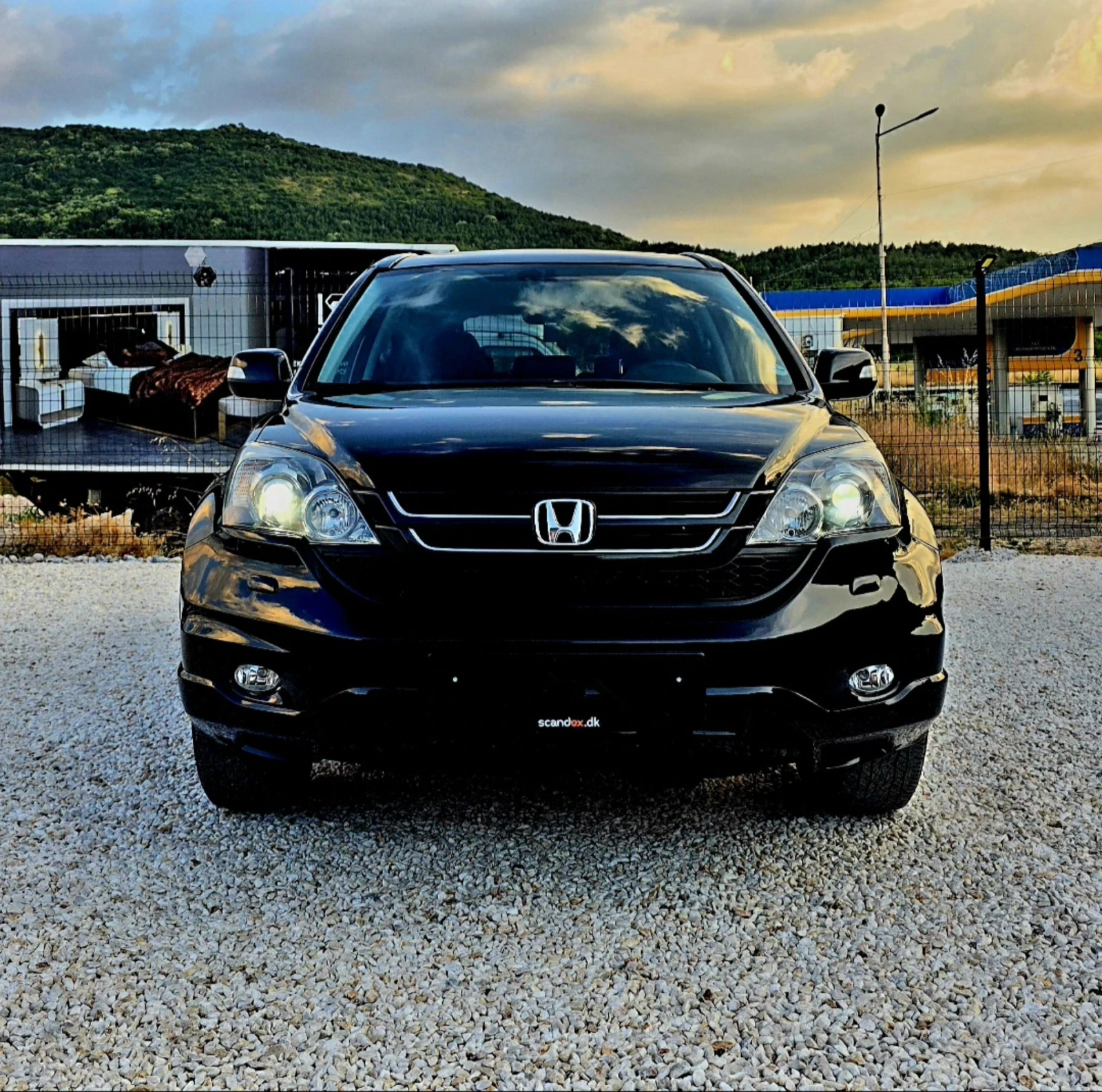 Honda Cr-v С-История Fecelift Exeutive Панорама Нави Камера , снимка 2 - Автомобили и джипове - 55094231