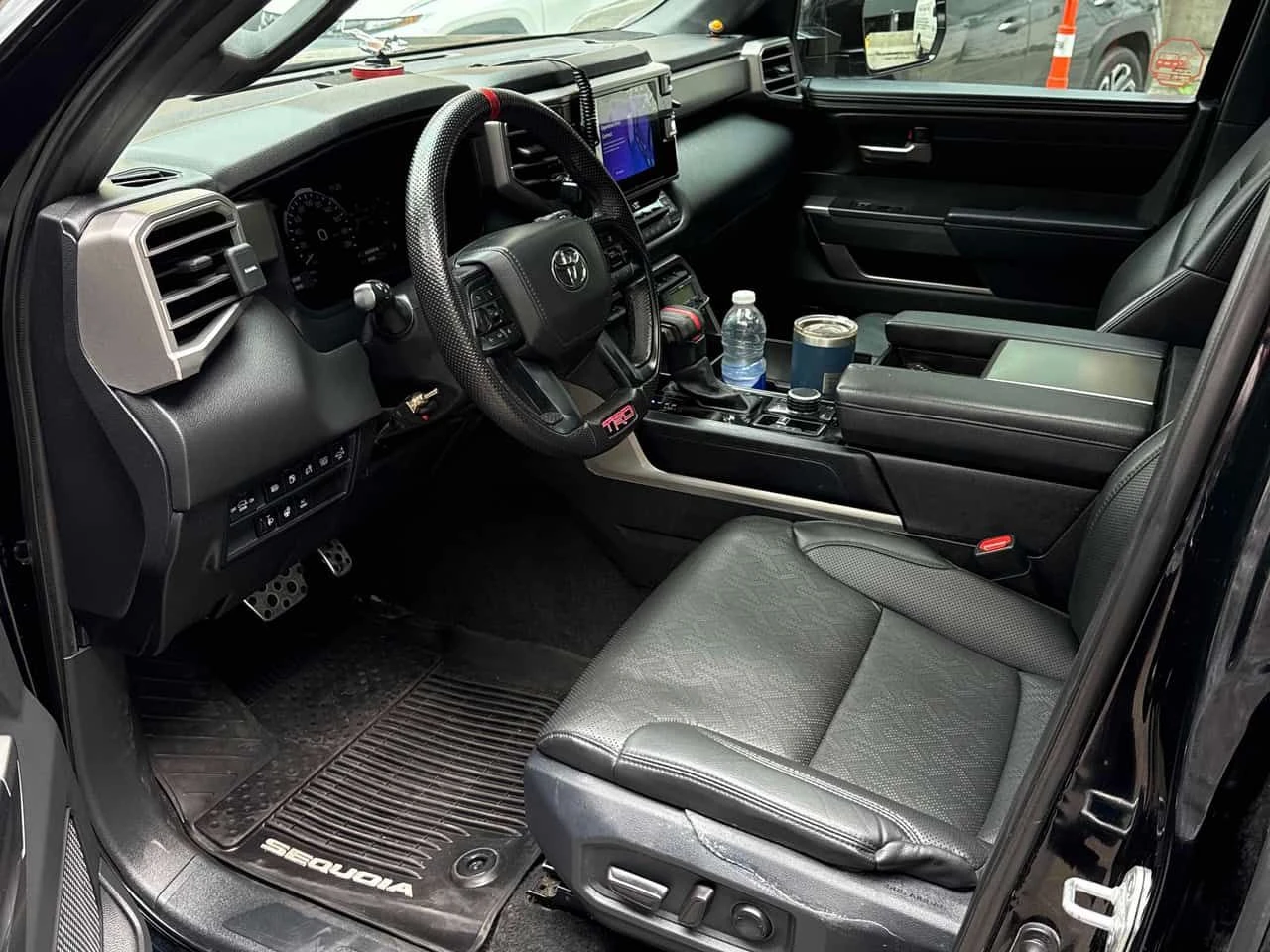 Toyota Sequoia * 4WD * CARFAX * ОТ ПРЕДСТАВИТЕЛСТВО НА ТОЙОТА * , снимка 7 - Автомобили и джипове - 55185235