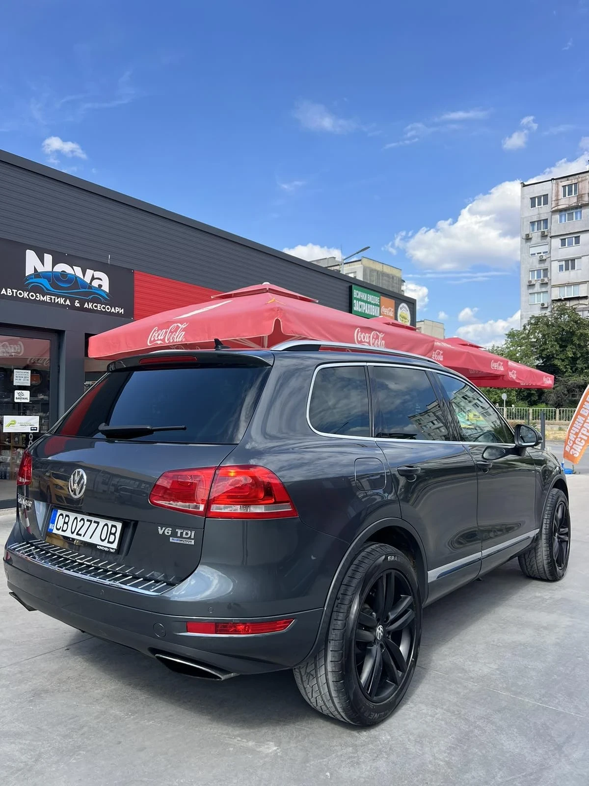 VW Touareg 3.0 TDI, снимка 3 - Автомобили и джипове - 55348544