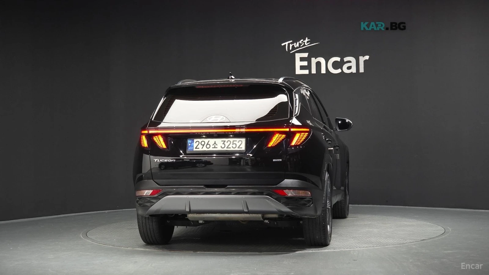 Hyundai Tucson 1.6T Inspiration 4x4* DISTRONIC* ПОДГРЕВ* ОБДУХВАН, снимка 4 - Автомобили и джипове - 55903356