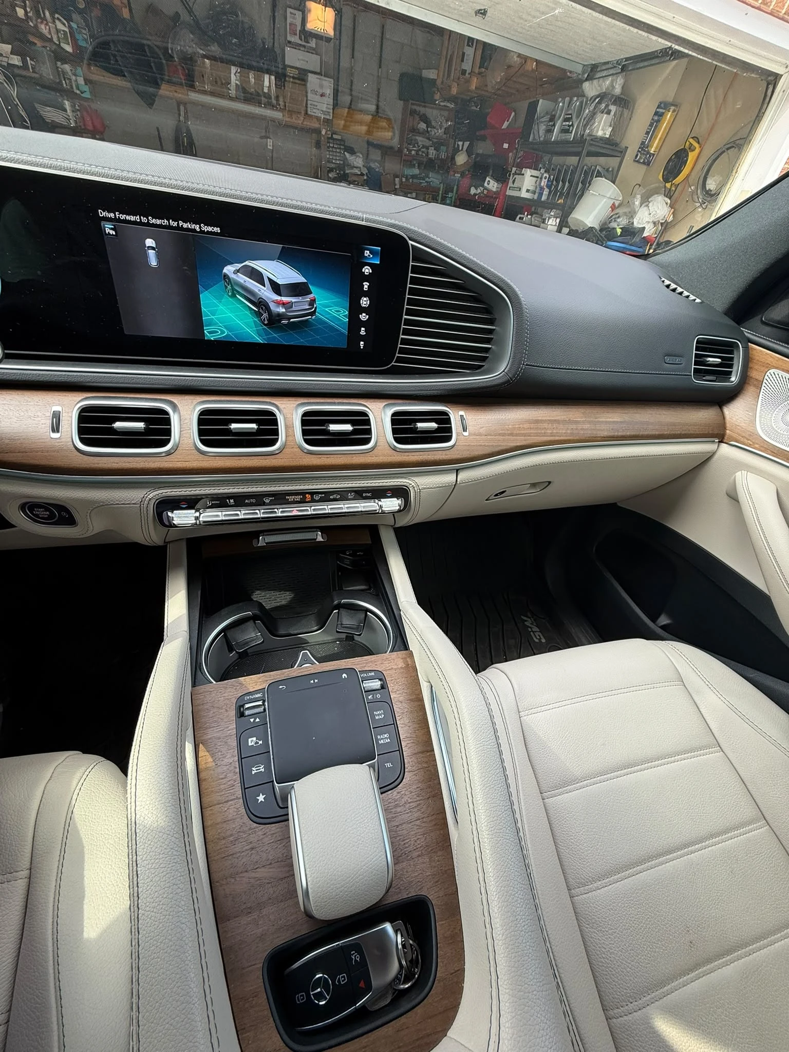 Mercedes-Benz GLE 450* CARFAX* ОБДУХВАНЕ* КАМЕРА* АВТОКРЕДИТ* , снимка 11 - Автомобили и джипове - 56122487