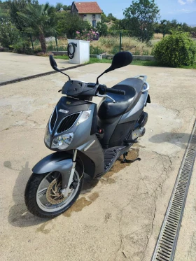 Aprilia 200 Sportcity 200, снимка 1