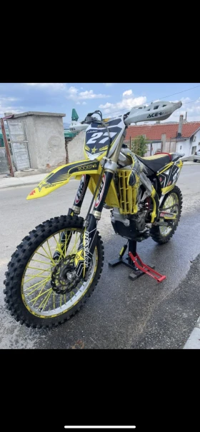 ������ Suzuki Rmz