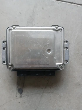 0 281 011 390 Компютър Renault Scenic , снимка 2