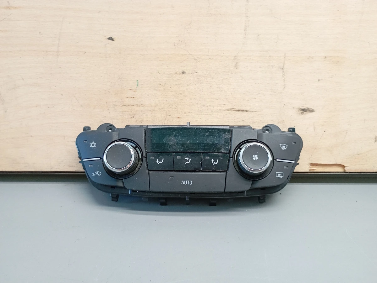     1,4  | Mobile.bg   1