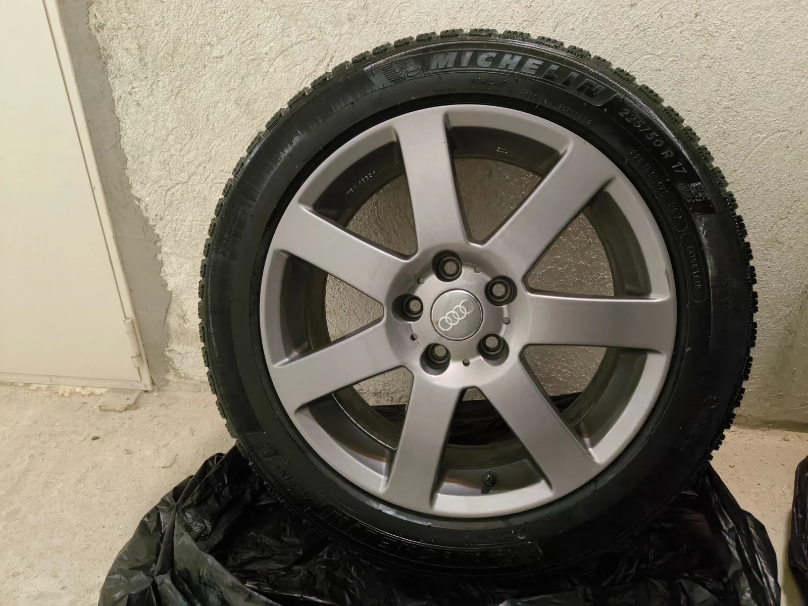 ���� � ������ 225/50R17 �� Audi A4 | Mobile.bg � ����������� 6