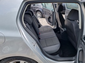 VW Golf 1.4 бензин, снимка 11 - Автомобили и джипове - 40471543