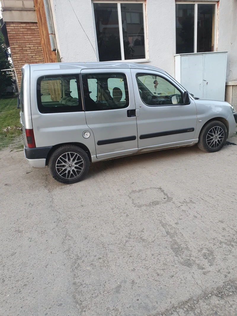 Citroen Berlingo 2 HDI, снимка 4 - Автомобили и джипове - 47586947