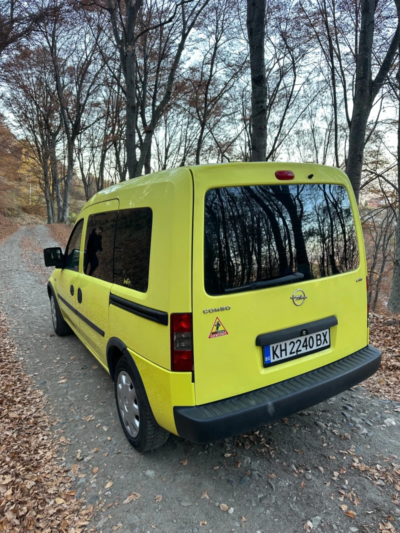 Opel Combo, снимка 4 - Автомобили и джипове - 47855958