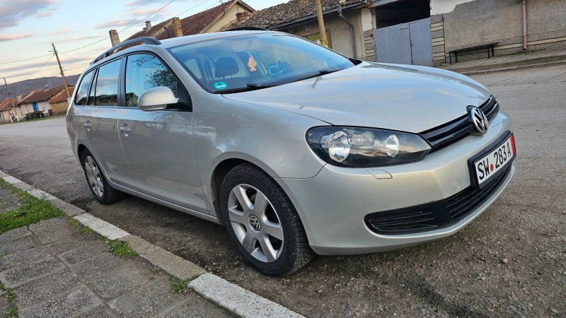 VW Golf Variant 1.6 TDI, снимка 3 - Автомобили и джипове - 49578150