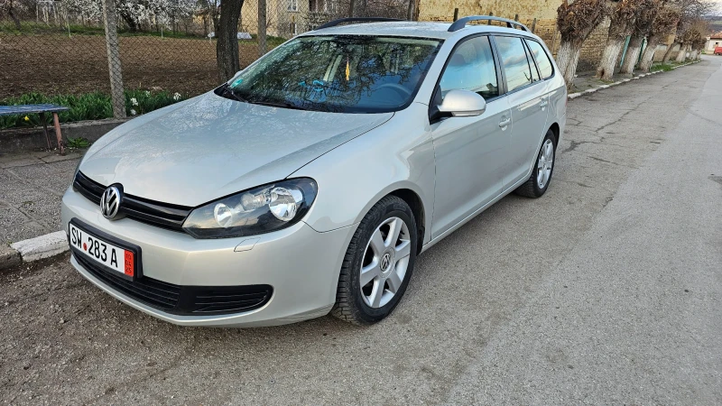 VW Golf Variant 1.6 TDI, снимка 4 - Автомобили и джипове - 49578150