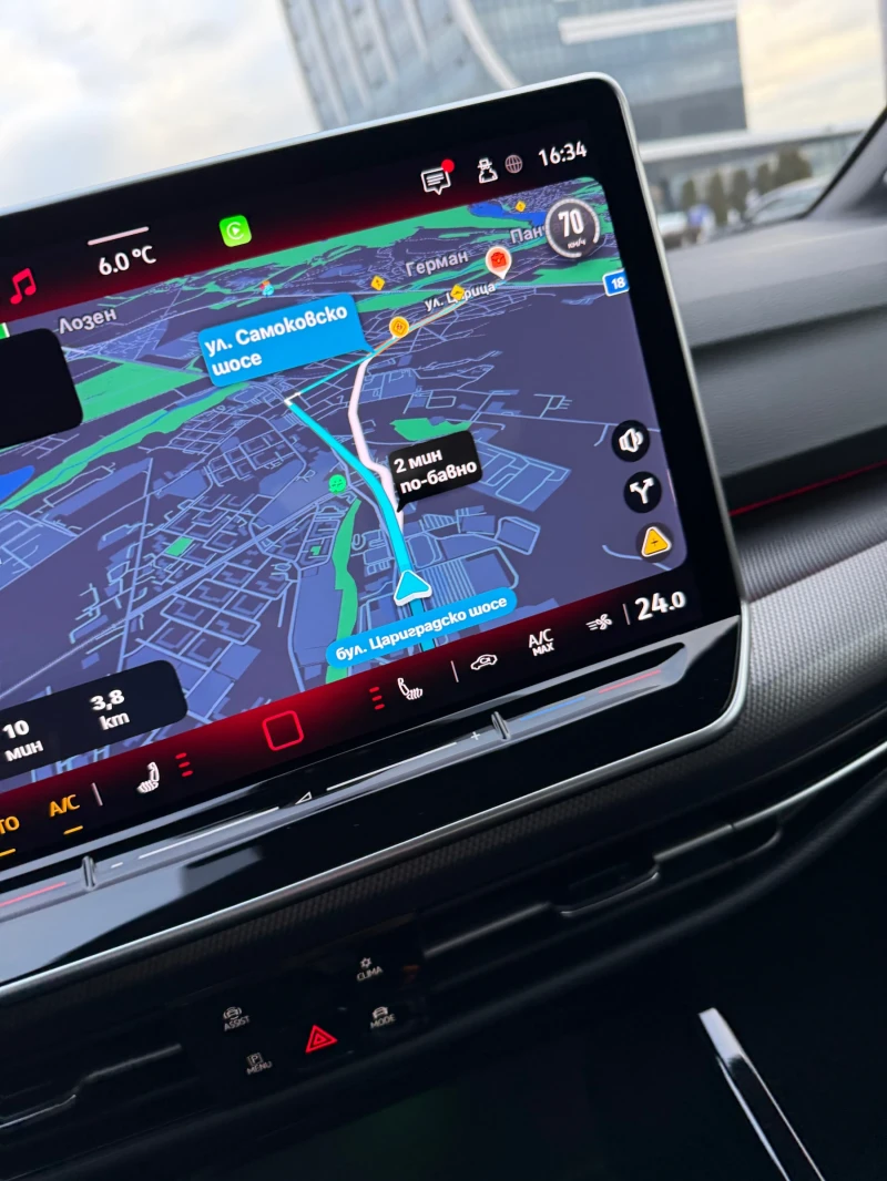 VW Golf 2.0TDI R-LINE PLUS/DSG/150/ГАРАНЦИЯ, снимка 10 - Автомобили и джипове - 53102053