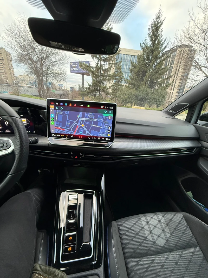 VW Golf 2.0TDI R-LINE PLUS/DSG/150/ГАРАНЦИЯ, снимка 8 - Автомобили и джипове - 53102053