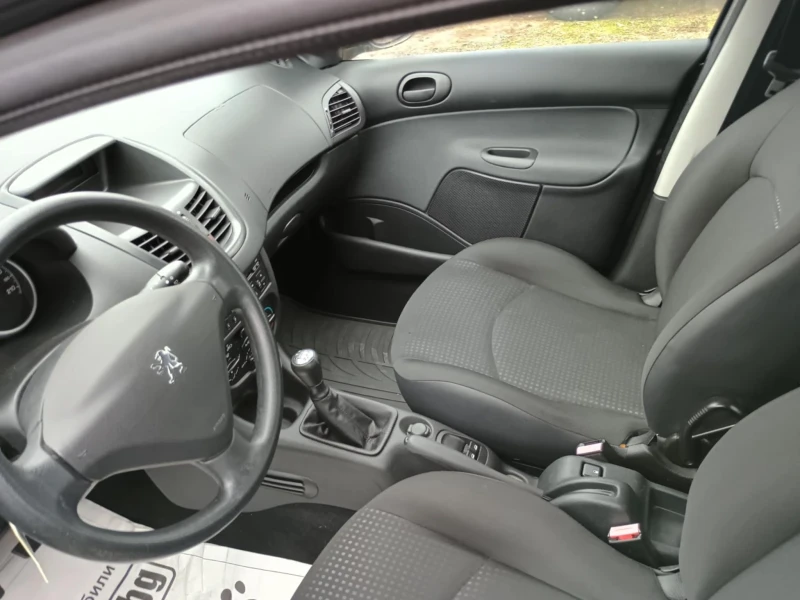 Peugeot 206 206+ 1.1i, снимка 6 - Автомобили и джипове - 53211519