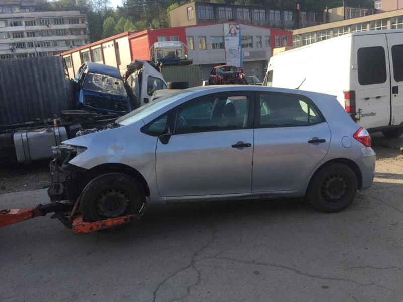 Toyota Auris 1.3i - [1] 