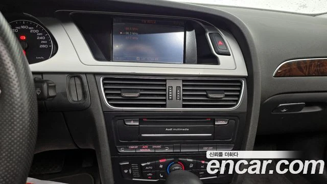 Audi A4, снимка 14 - Автомобили и джипове - 56081121