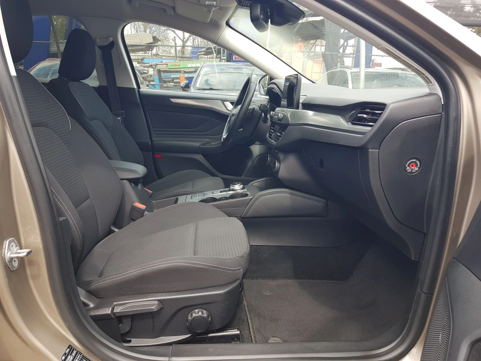 Ford Focus 1.5 TDCI Titanium - изображение 9