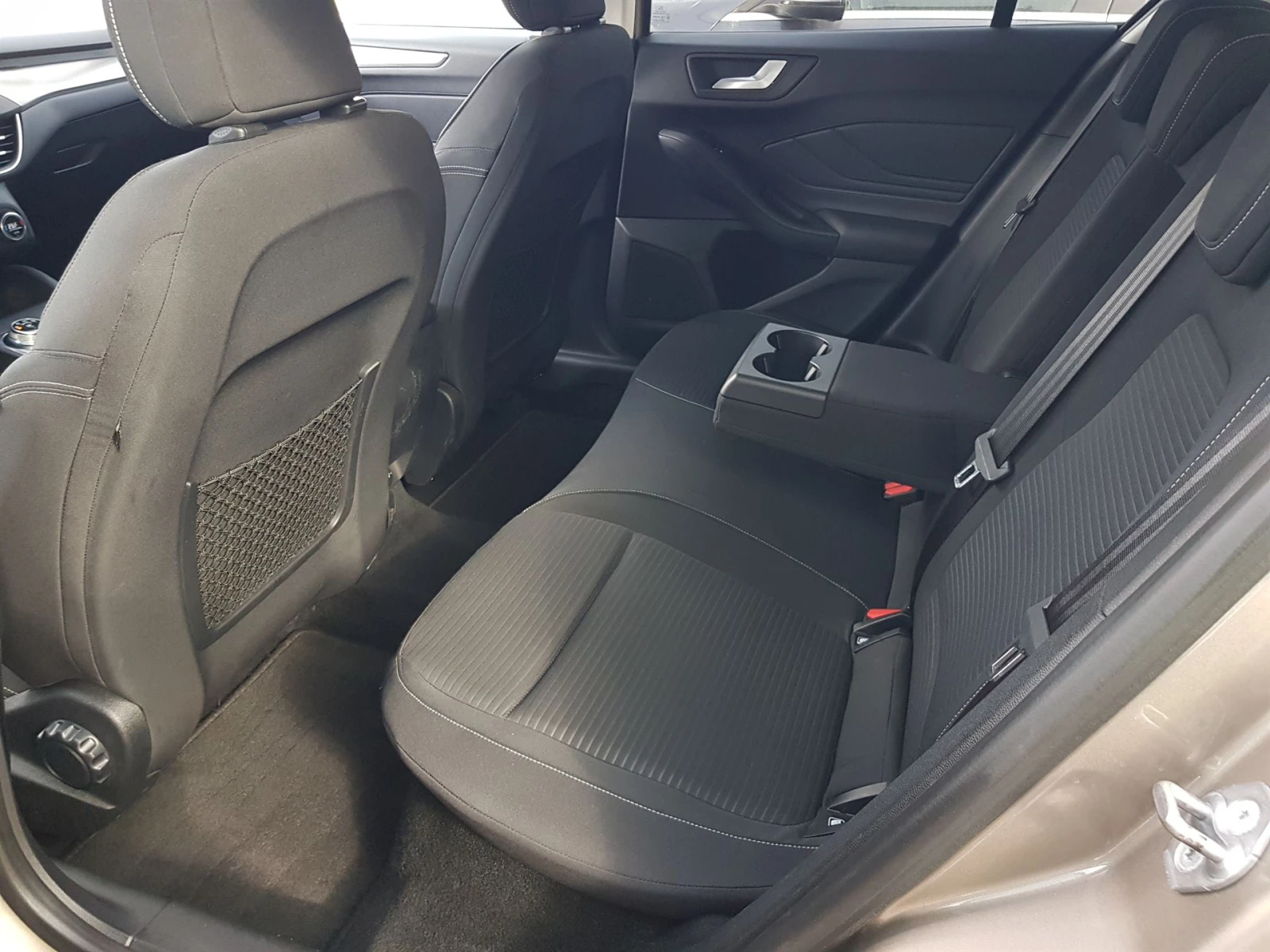 Ford Focus 1.5 TDCI Titanium | Mobile.bg   15