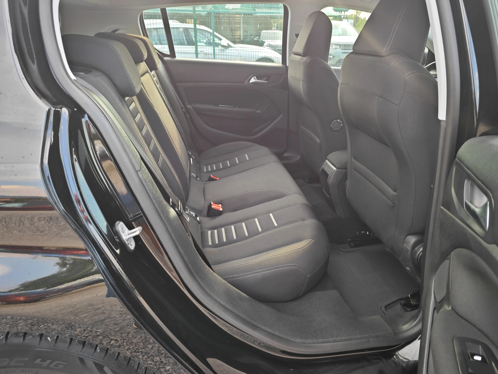 Peugeot 308 1, 2 129000км.  | Mobile.bg — изображение 17