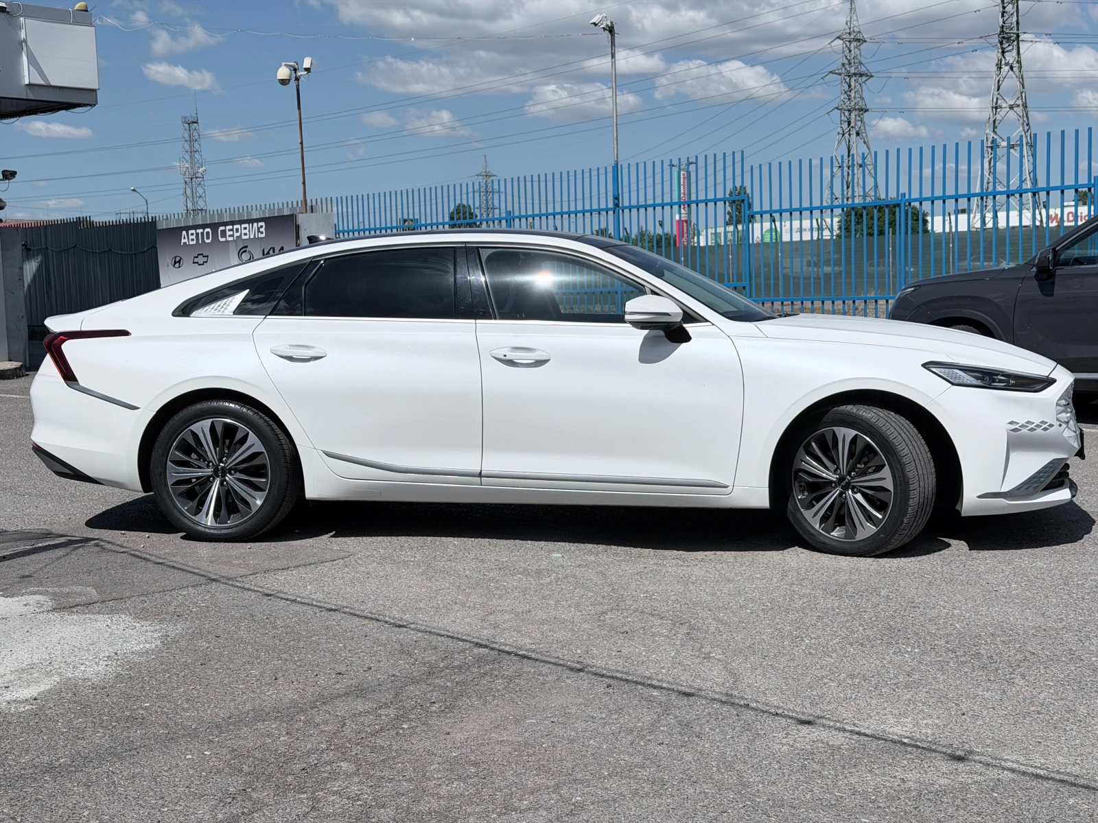 Kia K8 Гаранция, Сервиз, Резервни части Реални км, снимка 3 - Автомобили и джипове - 54436473