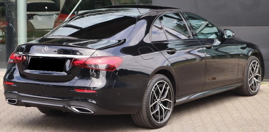 Mercedes-Benz E 300 e 4Matic AMG Line - изображение 3