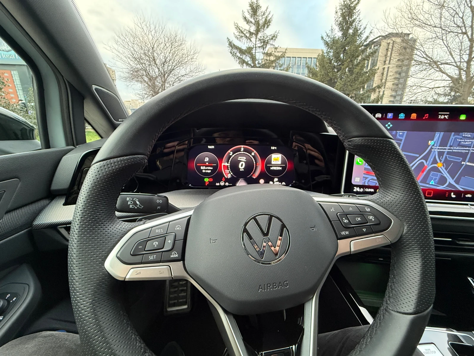 VW Golf 2.0TDI R-LINE PLUS/DSG/150/ГАРАНЦИЯ - изображение 7