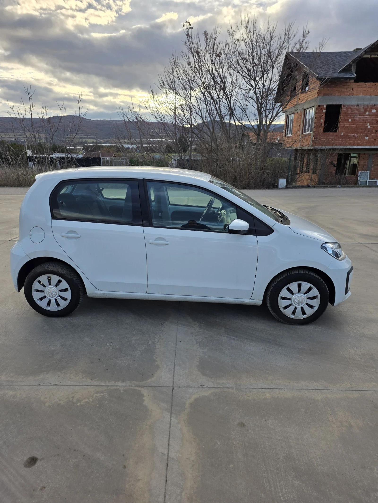 VW Up  - изображение 6