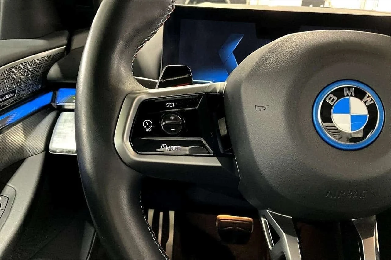 BMW i5 M60 M-sport Pro CARFAX | Mobile.bg � ����������� 11