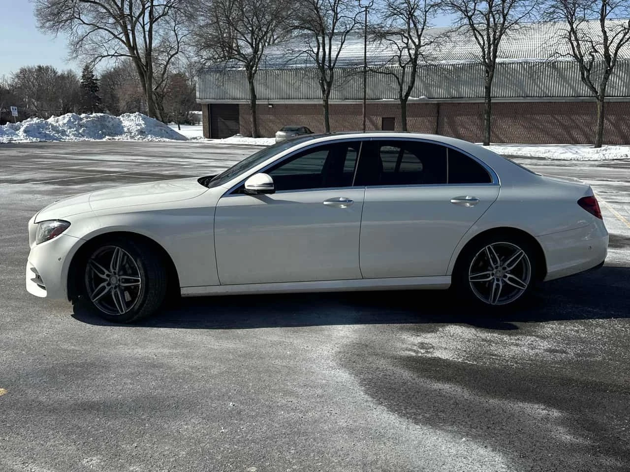 Mercedes-Benz E 300 4MATIC * BURMASTER* 360 КАМЕРА* ПАНОРАМА*  - изображение 3