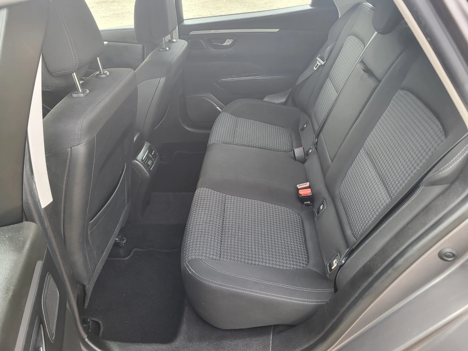 Renault Talisman 1.6DCi SPORTER, снимка 10 - Автомобили и джипове - 53718103