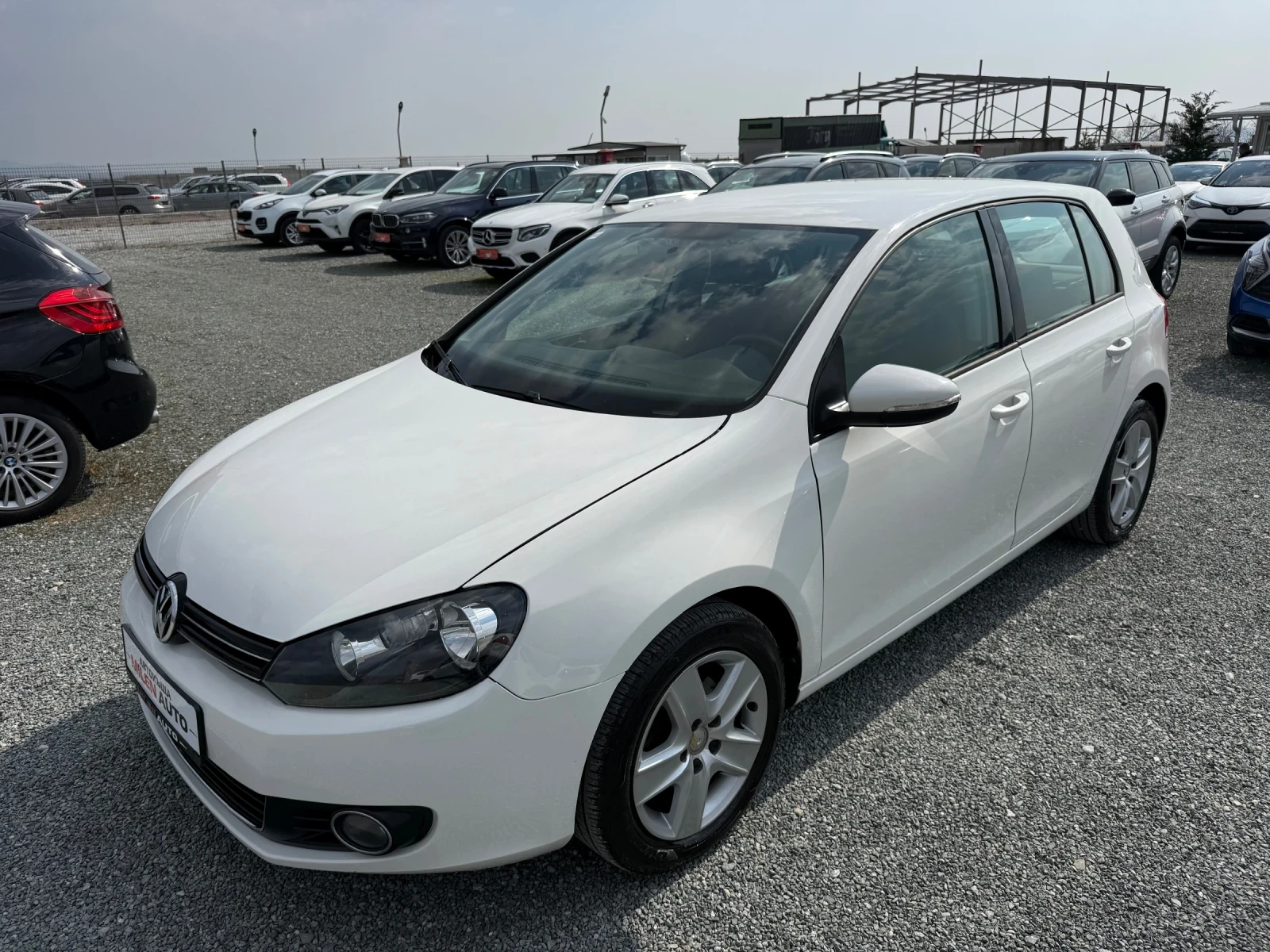 VW Golf (KATO НОВА)