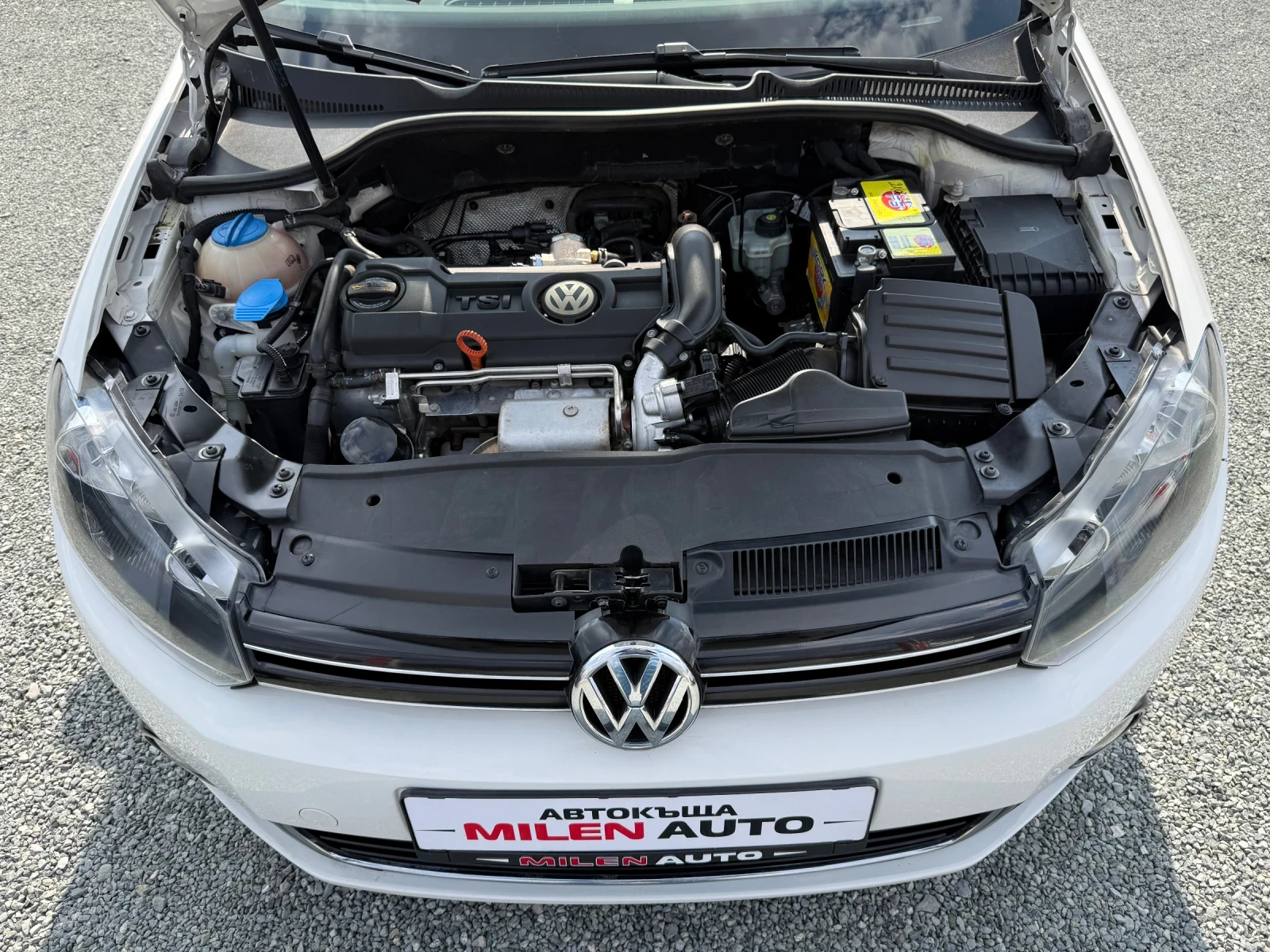 VW Golf (KATO НОВА), снимка 17 - Автомобили и джипове - 53736143