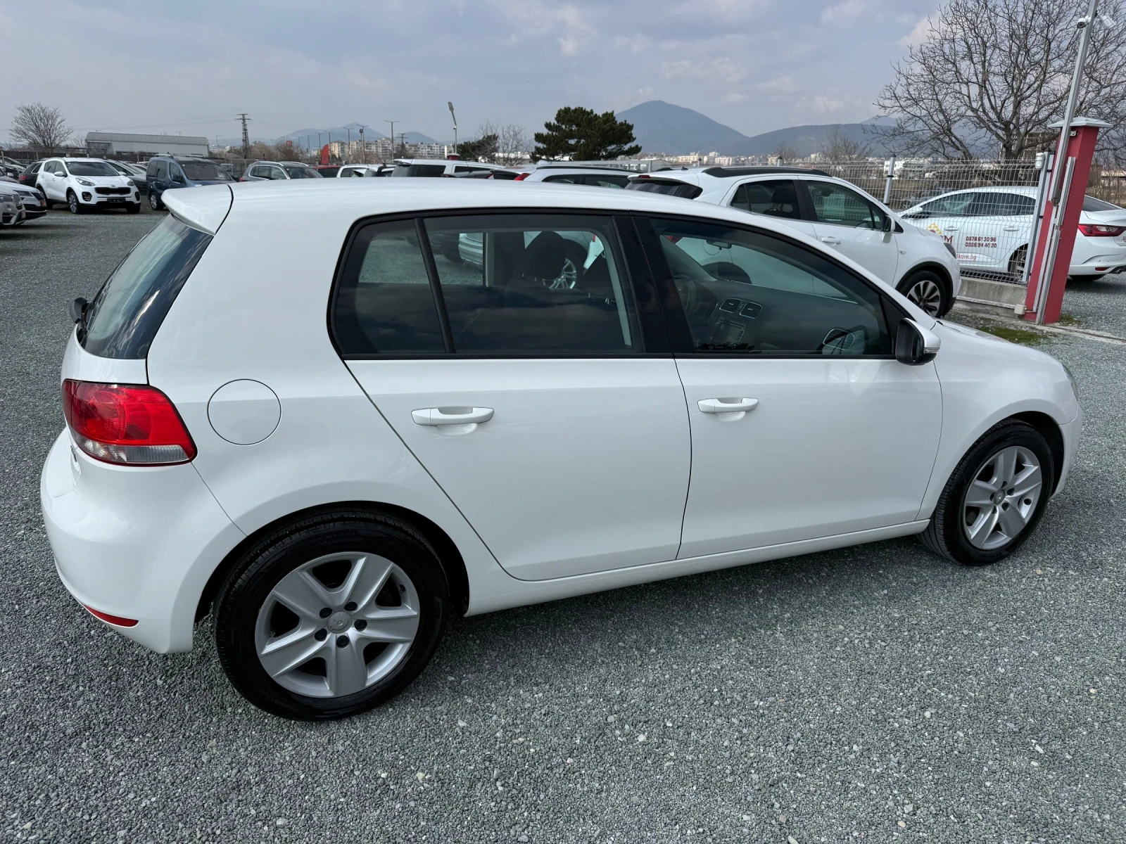 VW Golf (KATO НОВА), снимка 5 - Автомобили и джипове - 53736143