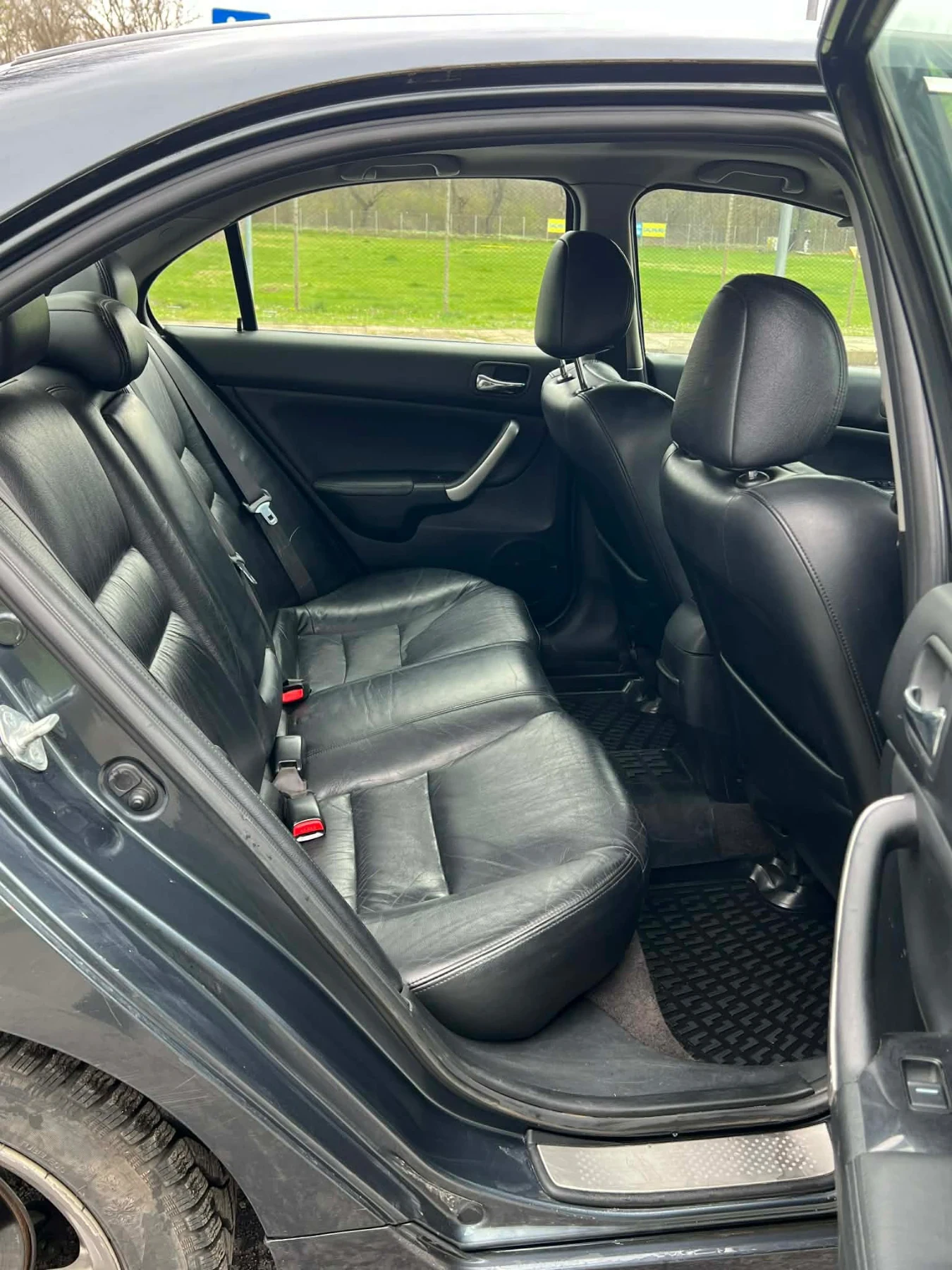 Honda Accord 2.2 i-CTDi, снимка 16 - Автомобили и джипове - 54120912