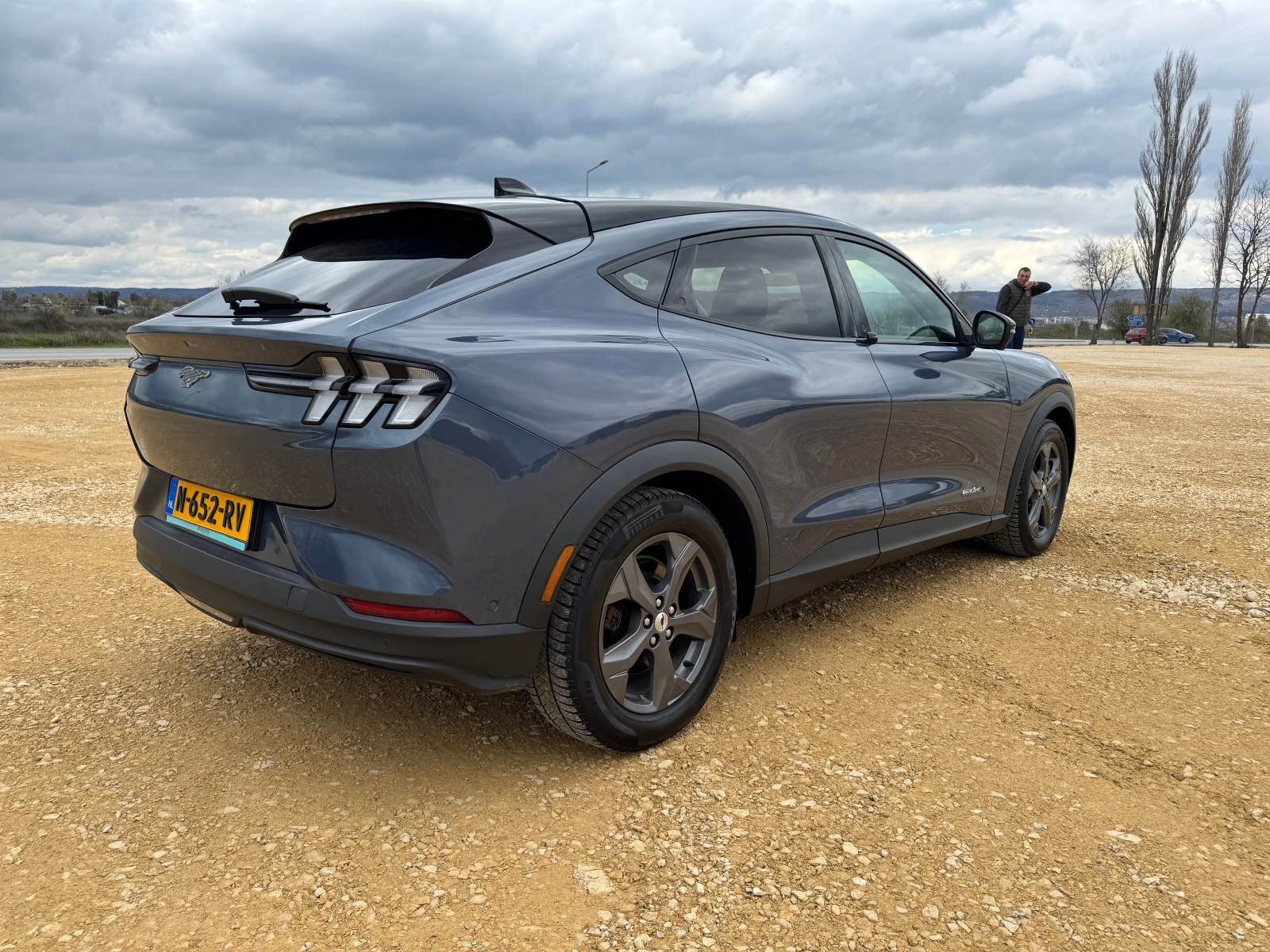 Ford Mustang Mach-E Premium 99 kWh, снимка 5 - Автомобили и джипове - 54159156