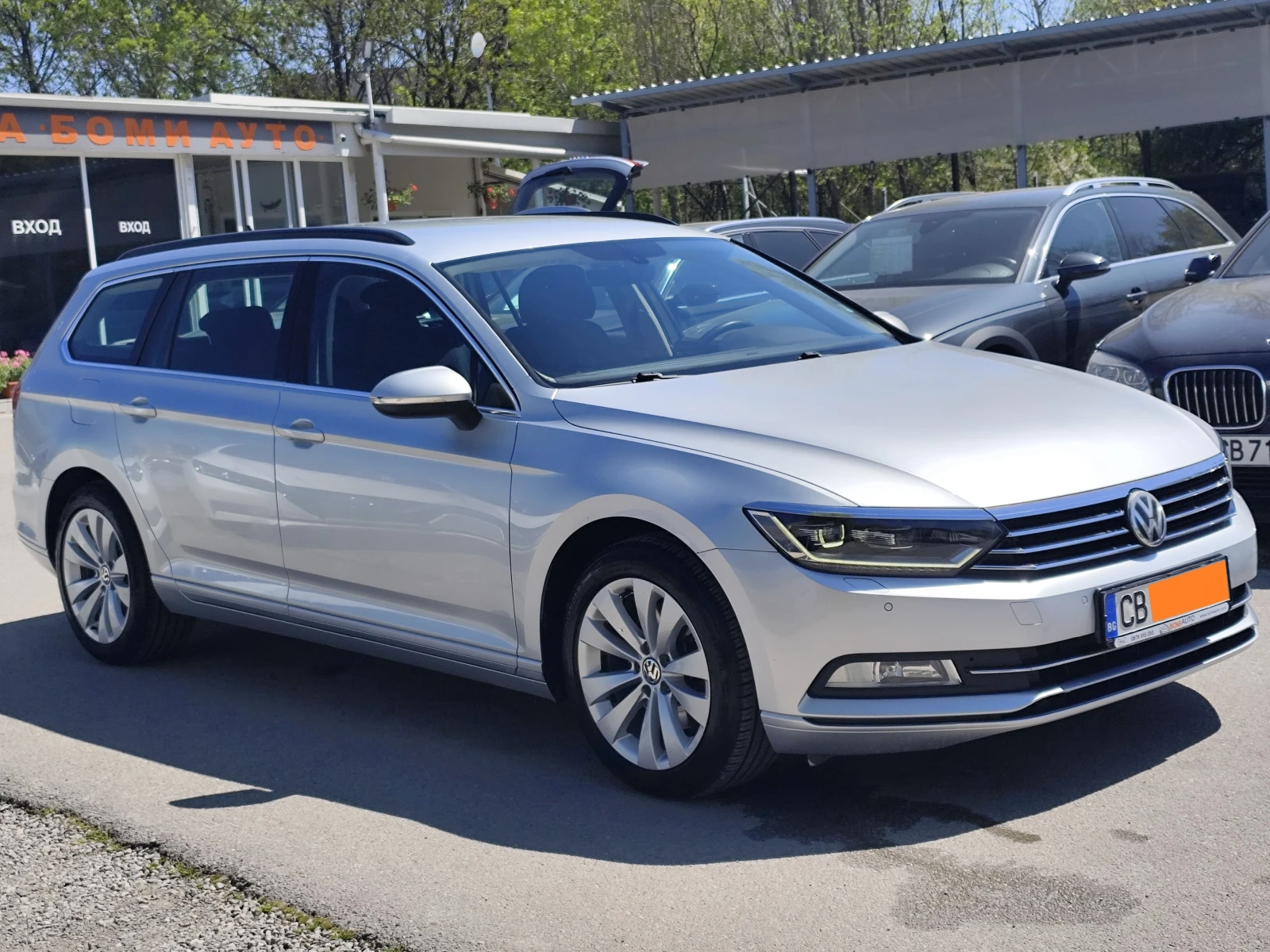 VW Passat 2.0TDi* АВТОМАТИК* LED* NAVI* EURO6B* , снимка 3 - Автомобили и джипове - 54328799