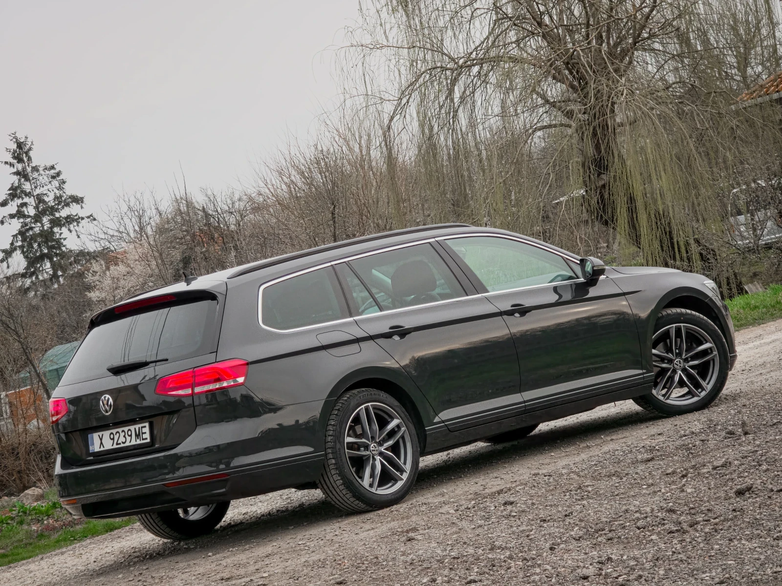 VW Passat, снимка 4 - Автомобили и джипове - 54417175